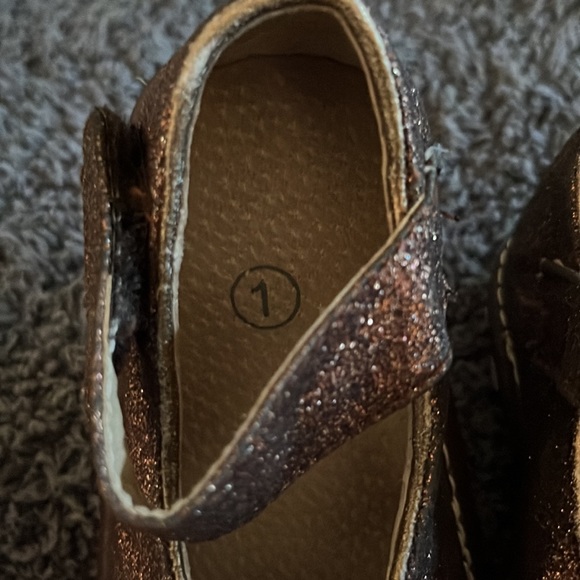 Wee Squeaks Golden Bronze Glitter Mary Jane Size - Picture 6 of 7